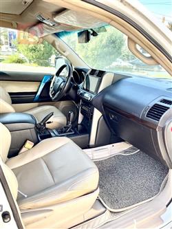 تۆیۆتا لاندكروزر پرادۆ